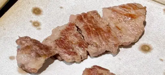 酩人宴主餐中最具代表性的頂級肉品之一